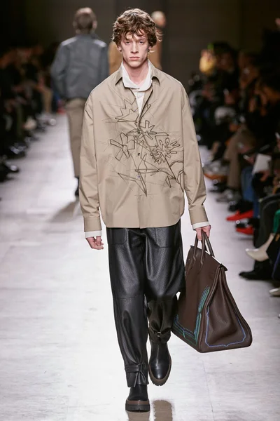 Look 31